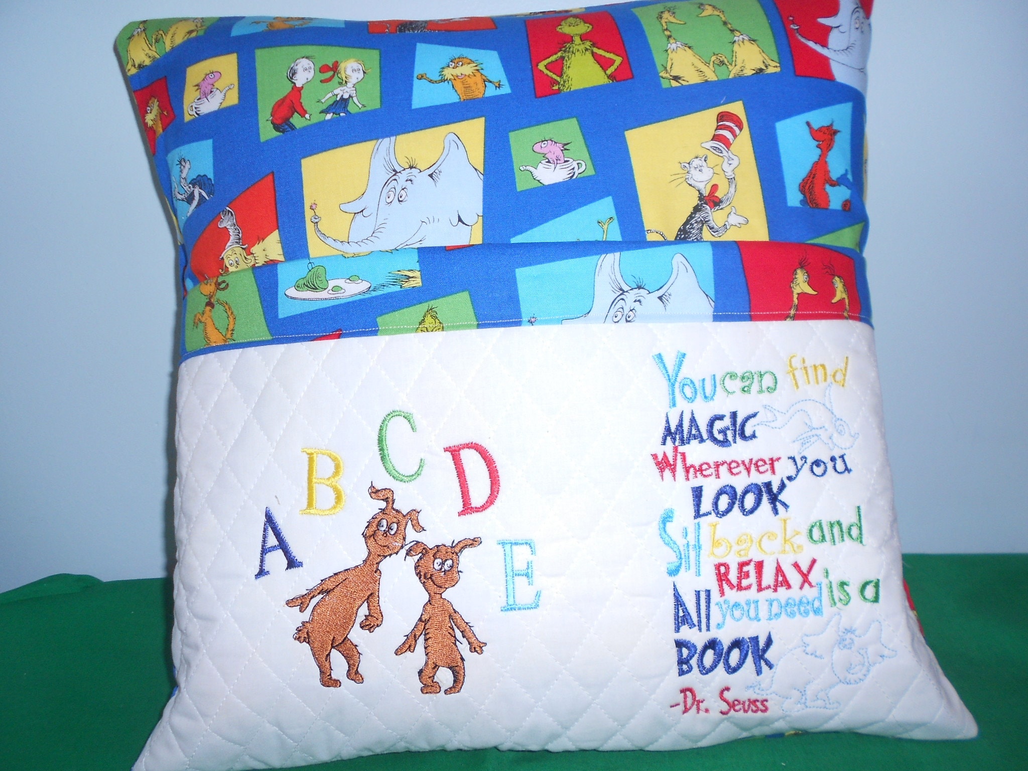 Dr seuss reading pillow hotsell