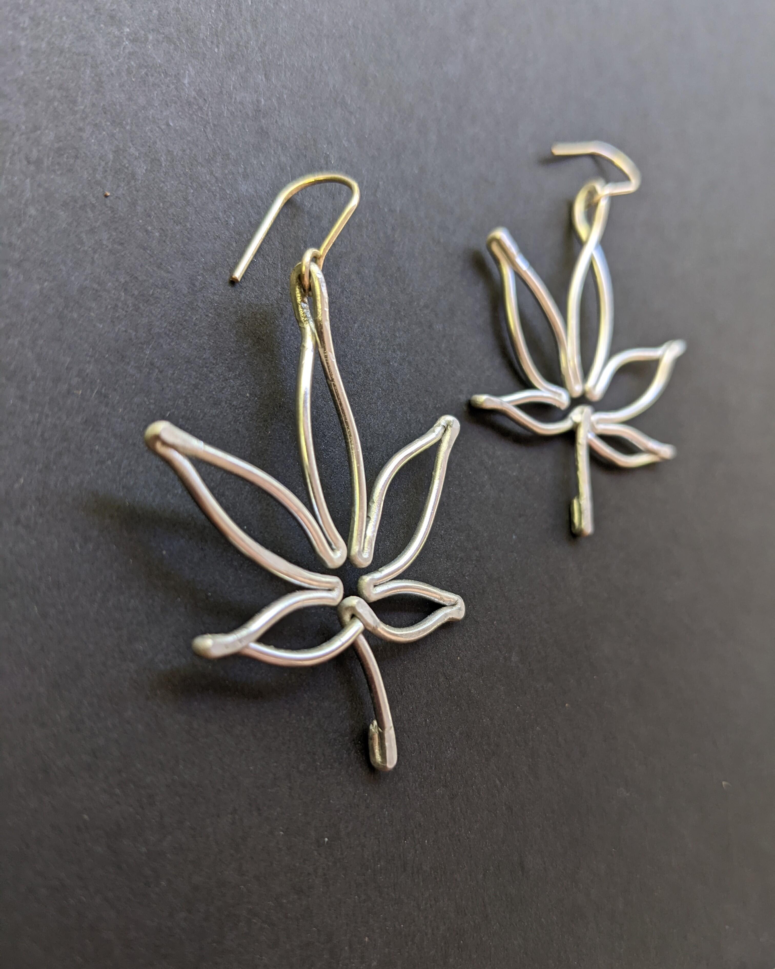Cannabis leaf aluminum earrings
