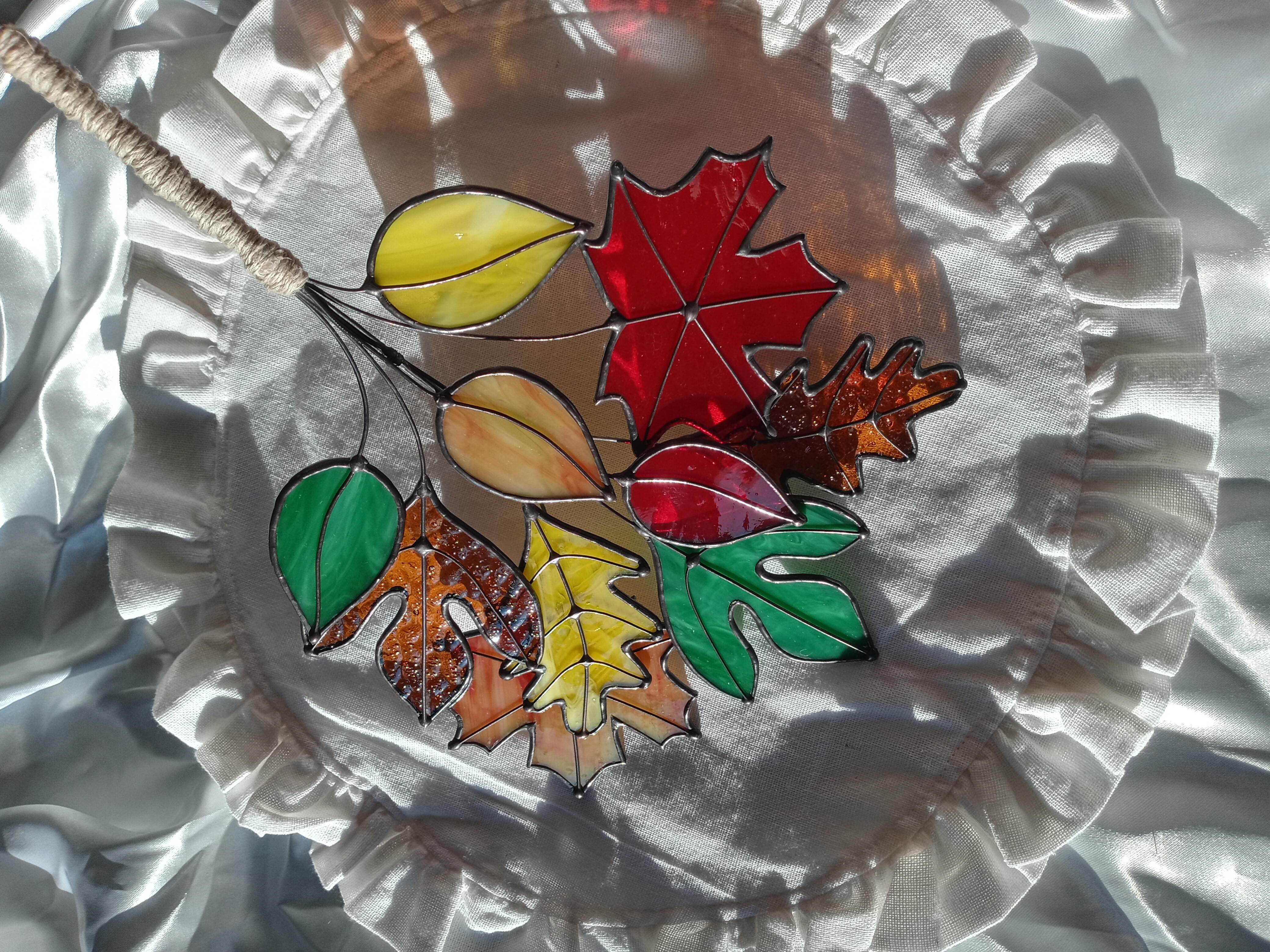 Girl Wearing A Hat Halloween Suncatcher Wreath Sign,stained Glass