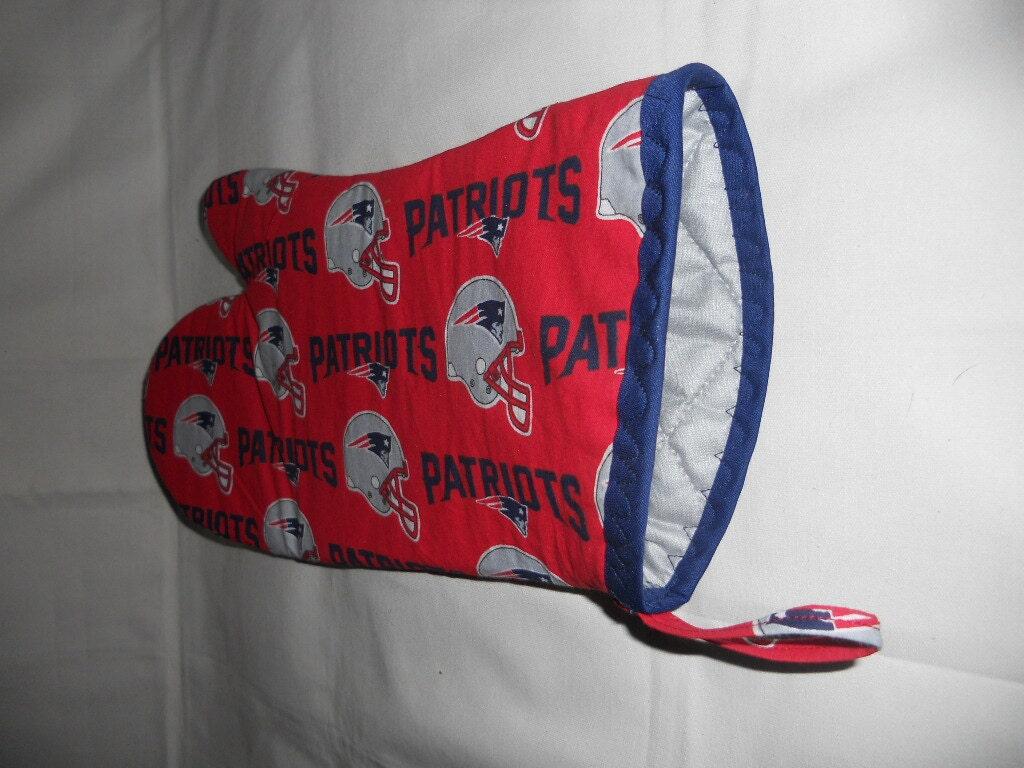 New England Patriots Kitchen Oven Mitt BBQ Mitt Handmade Unisex Quilted  Choose Right / Left Hand or Set of Both 