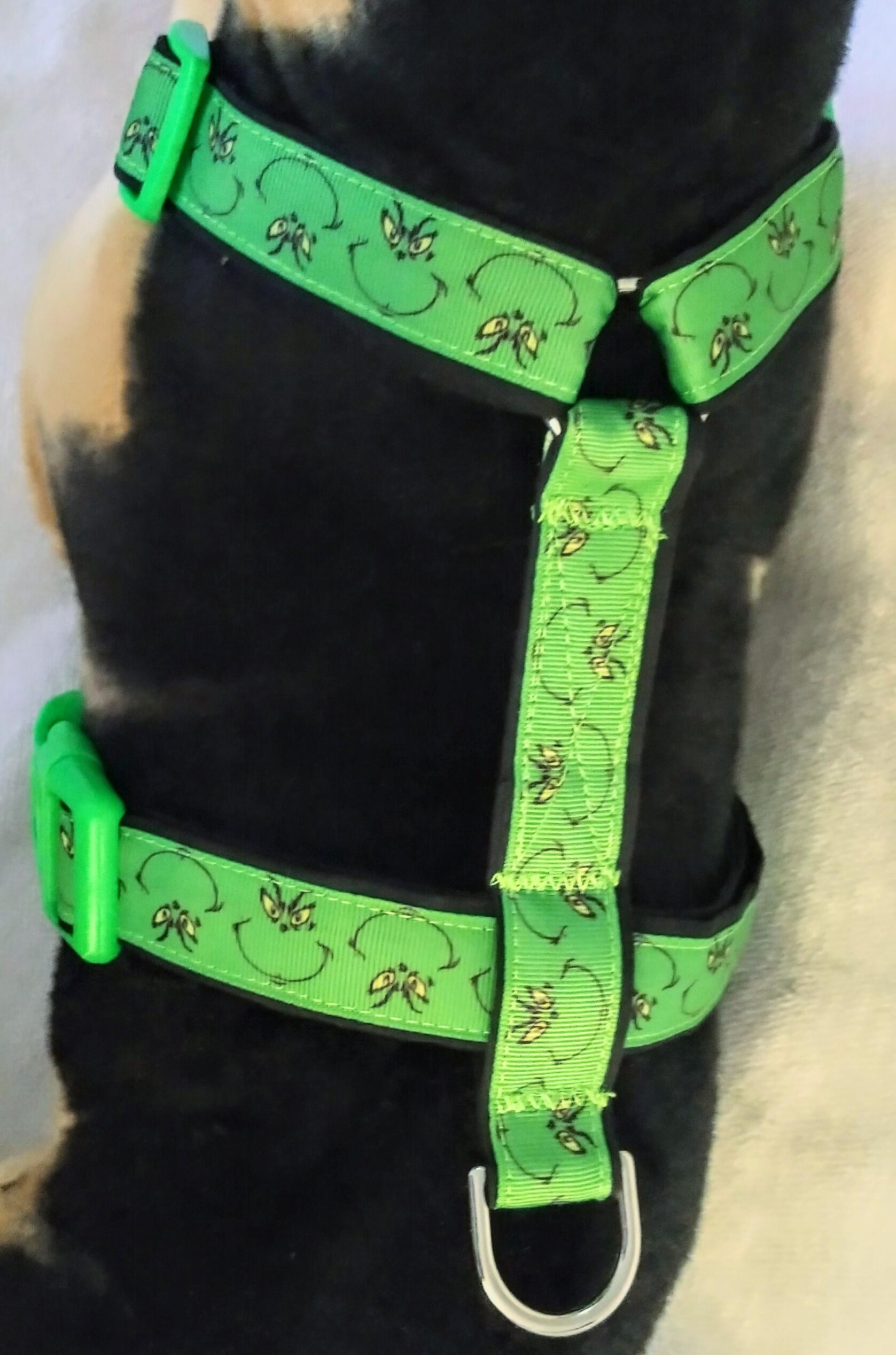 Grinch dog hot sale collar