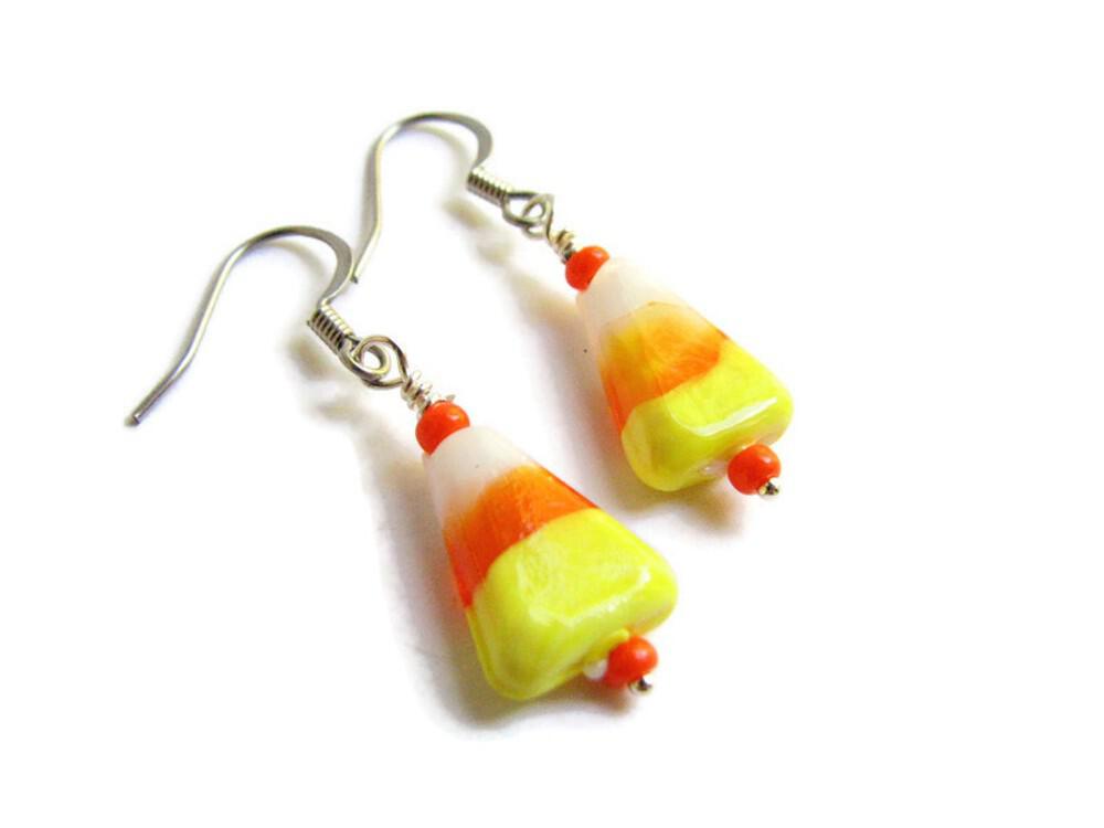 beaded candy corn earrings for Fall and Halloween