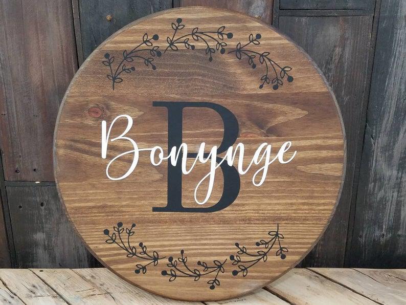 Personalized store Lazy Susan, Round Serving Tray, Wood Turntable Table Centerpieces, Wooden Family Gift, Kitchen Dining Room Décor, Christmas