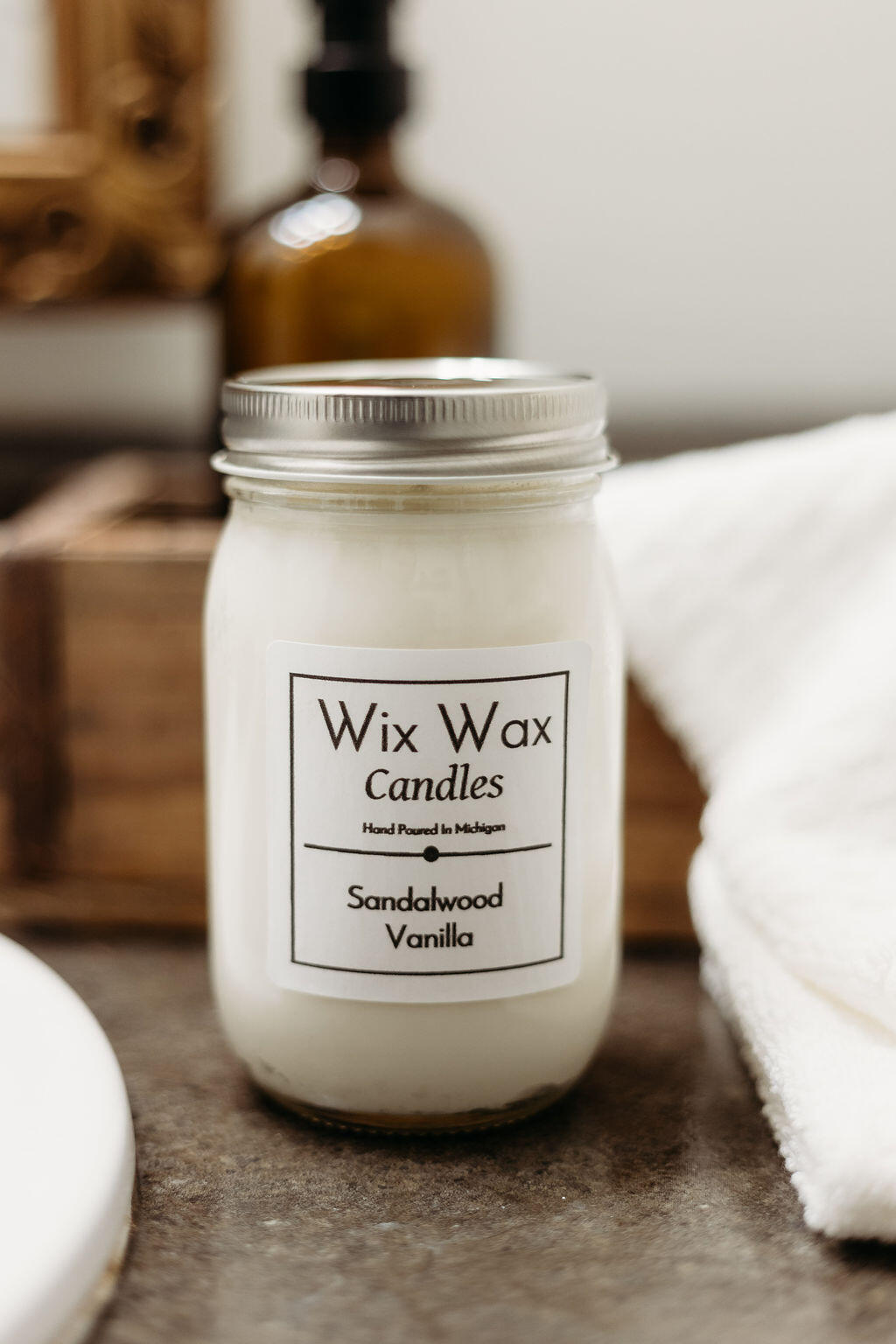 Sandalwood Vanilla Scented Vegan Soy Wax Dots - Wix Wax Candle Company