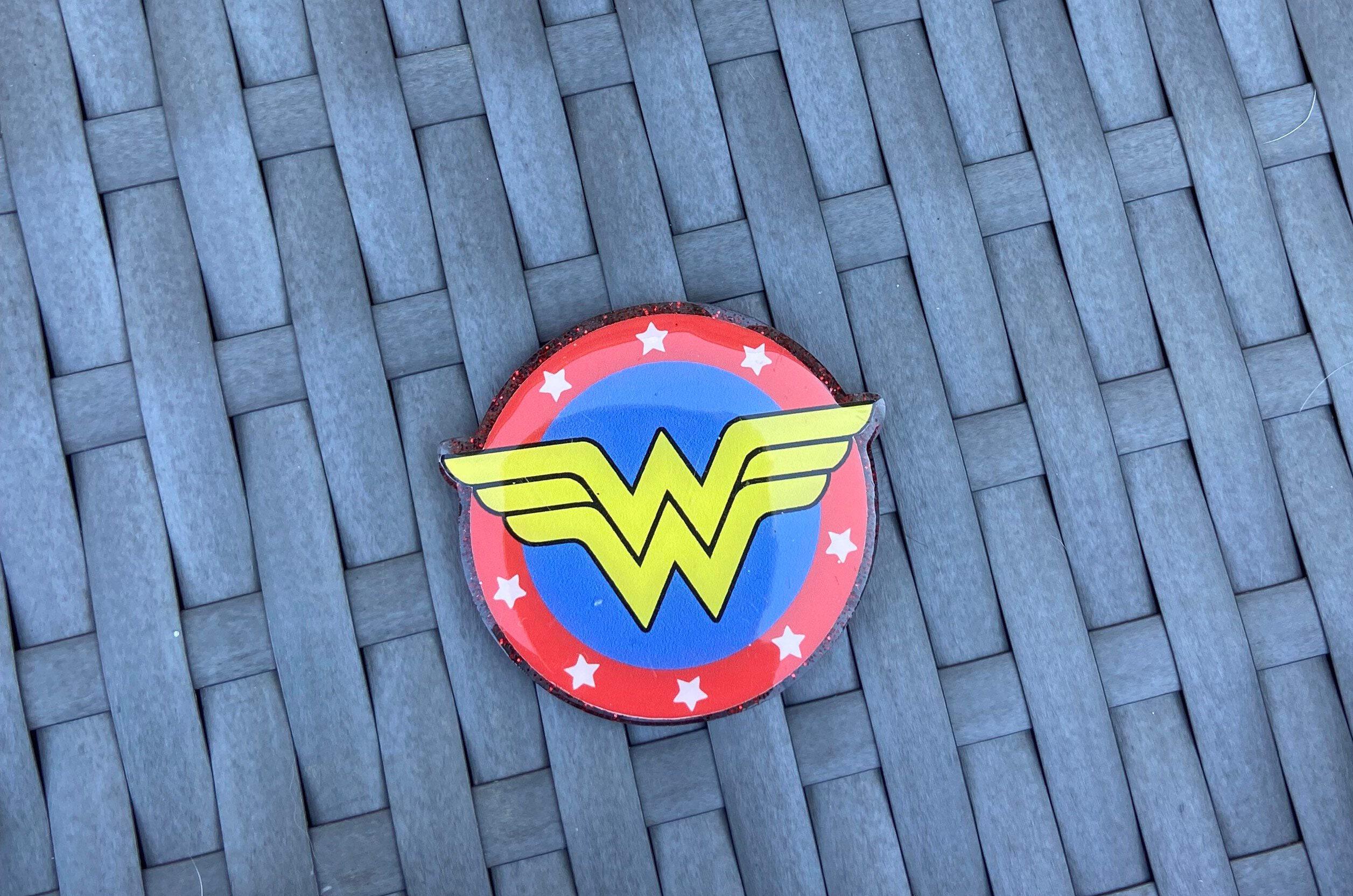 Products :: Wonder woman nurse retractable badge reel, nurse badge