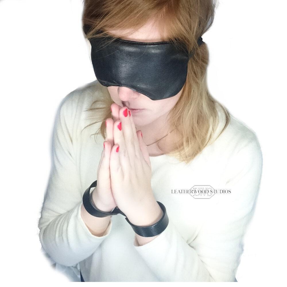 Products :: BDSM Bondage Leather Blindfold Sleep Mask Eye Blinders in Black