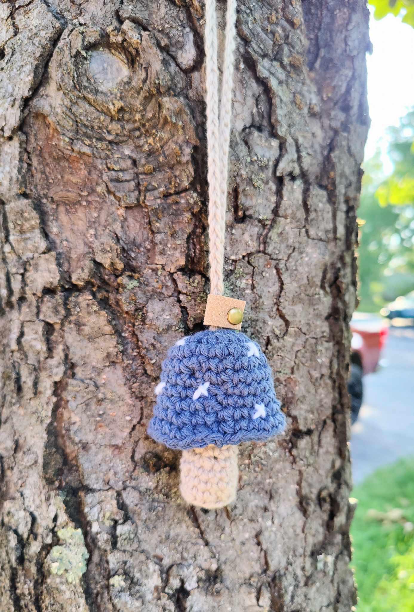 Clothing & Accessories :: Mushroom Chapstick Lanyard/Lighter holder/Vape  Lanyard Crochet