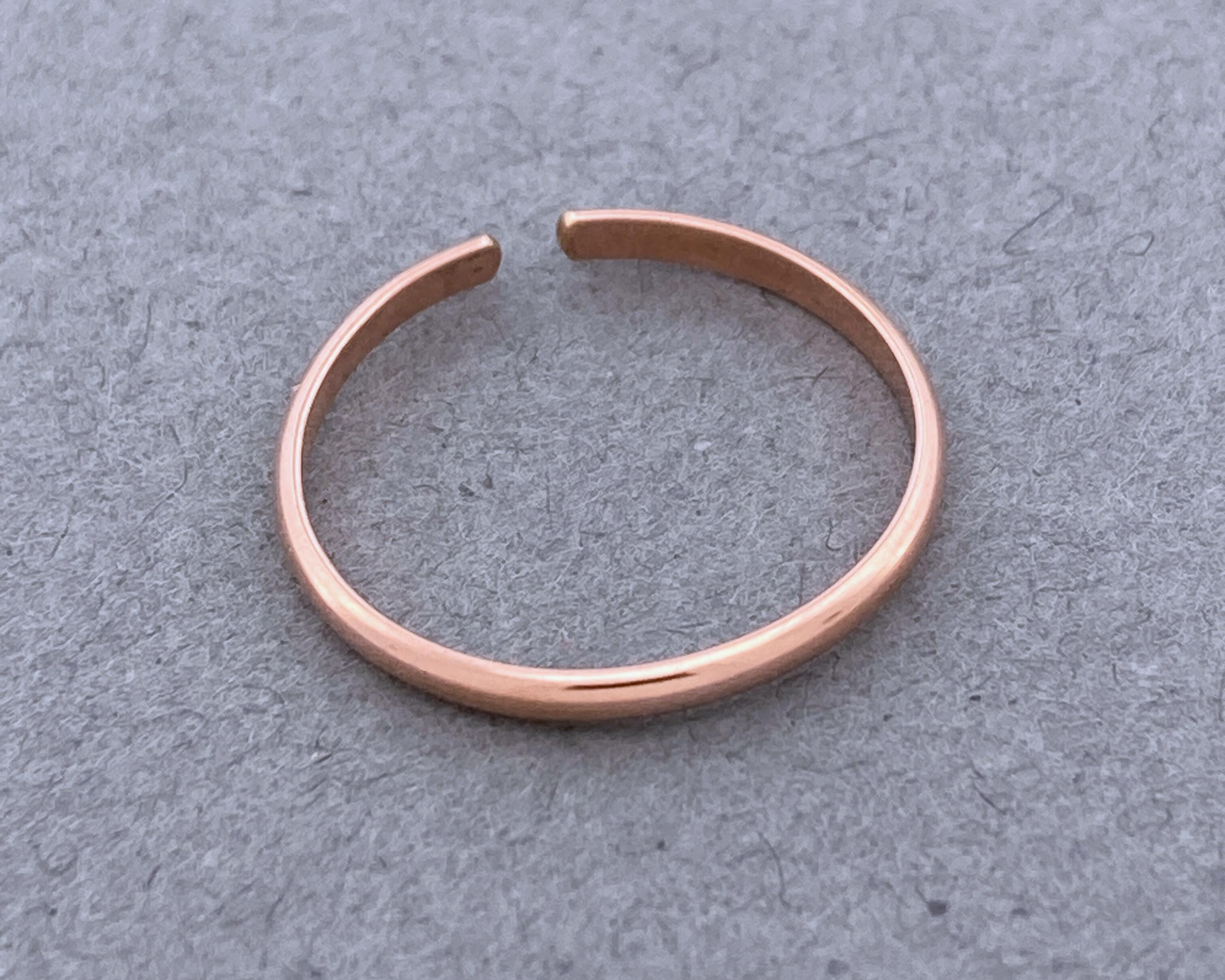 1mm Round Skinny 14K Gold Toe Ring – www.ToeRings.com