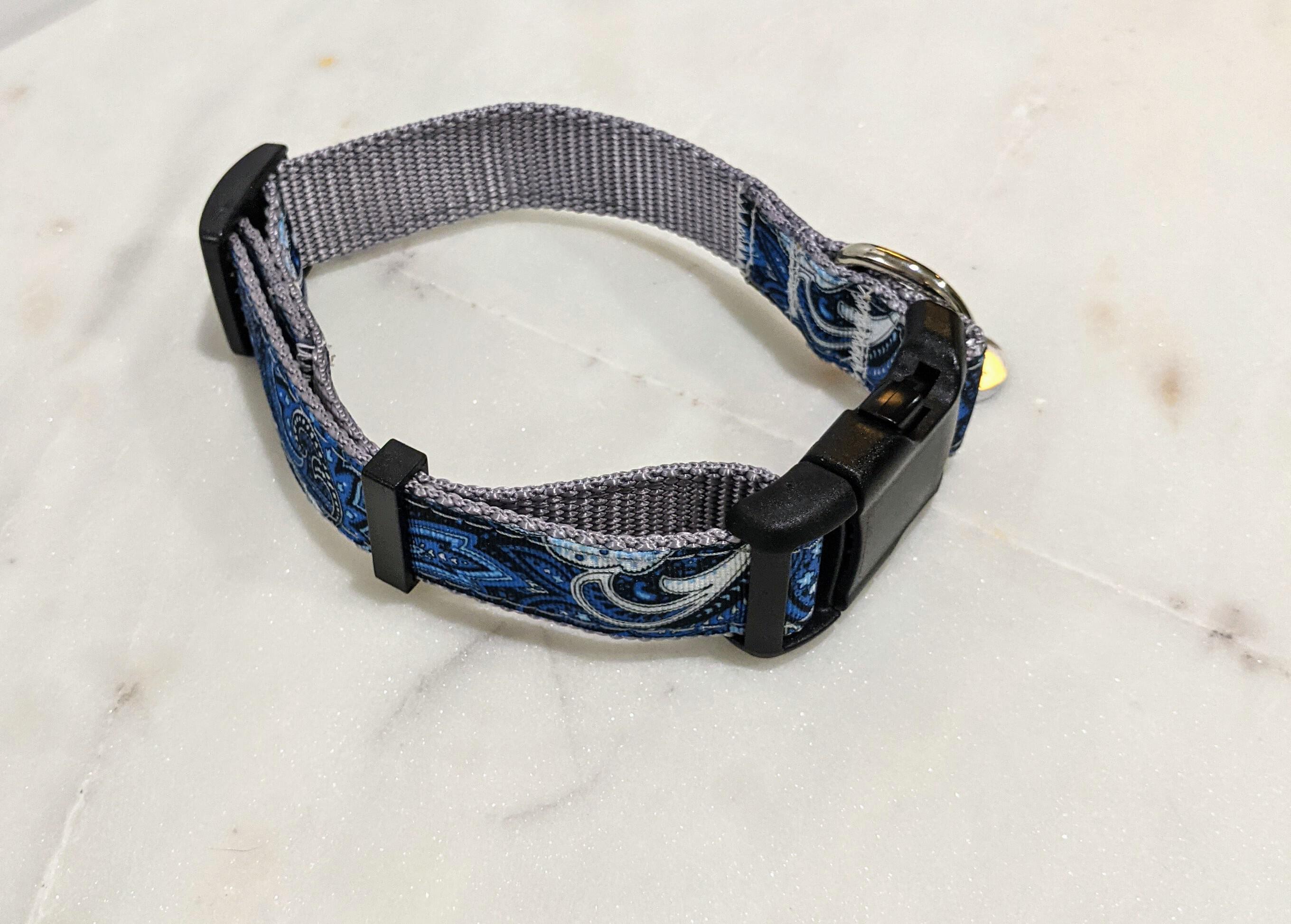 blue and gray paisley dog collar