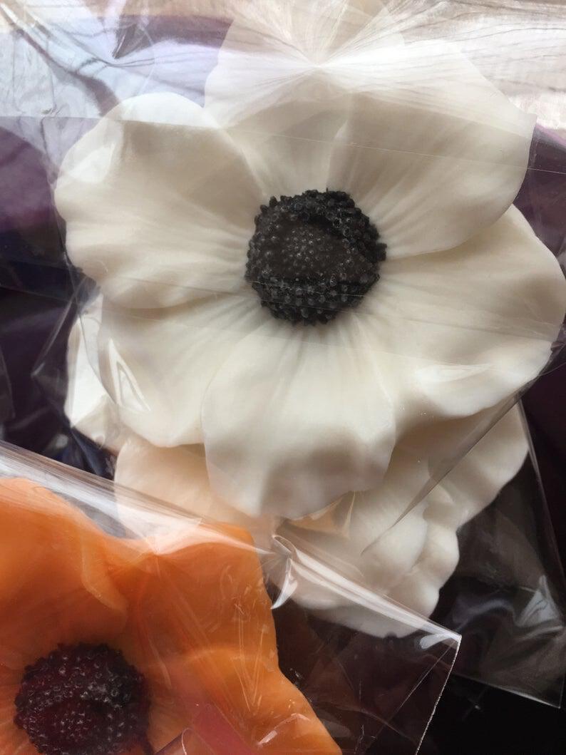 Anemone Flower Soaps for Her, Set of 3, Mother's Day Gift, Valentine