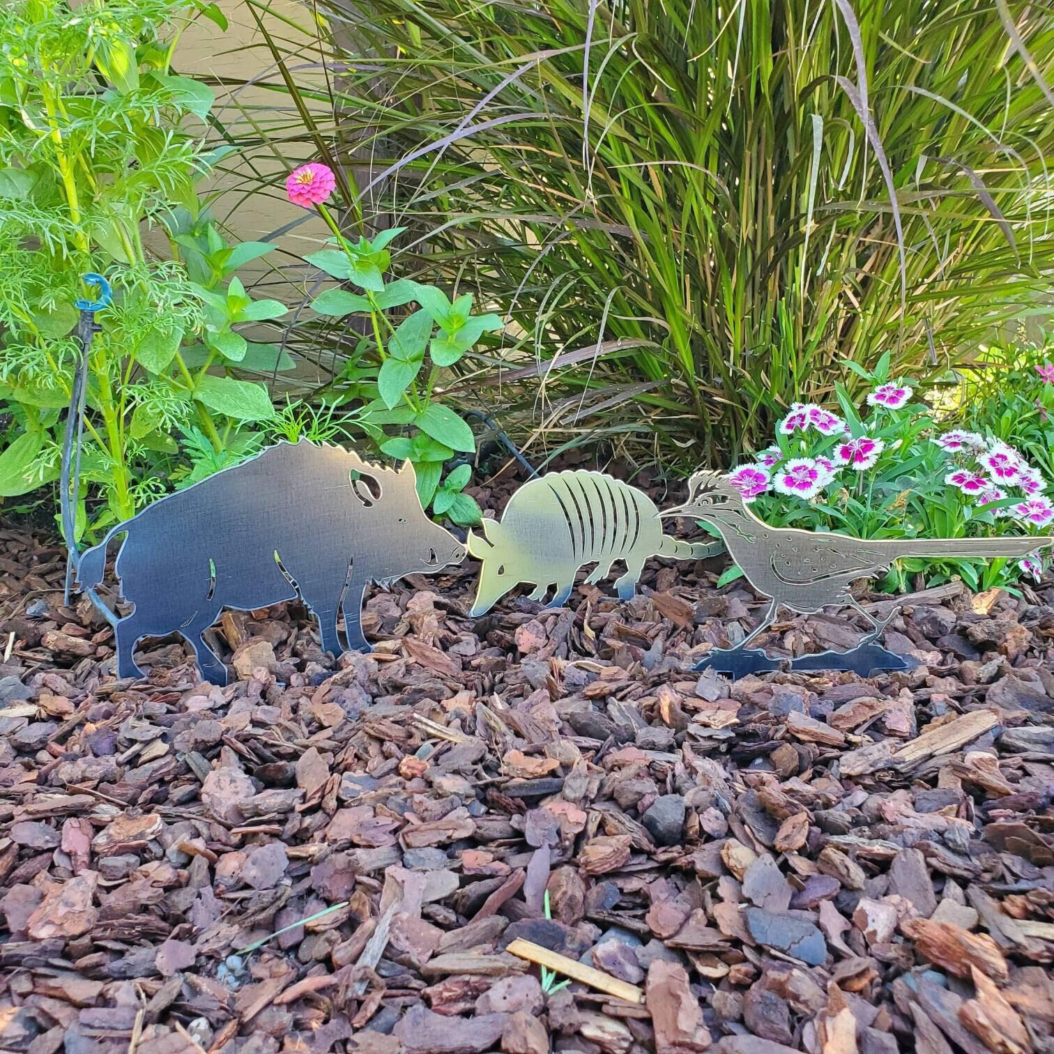 Metal Desert Animal Garden Stake Gift Set | Small Desert 2024 Rusty Garden Yard Art | Cute Western Javelina Wild boar Roadrunner Armadillo Gift