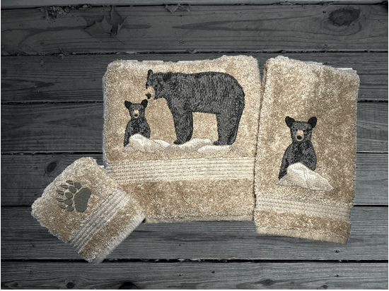 https://d1q8o8ch5u48ua.cloudfront.net/images/detailed/2222/Bath-Towel-Set-Woodland-Decor-bear-design-decorative-towel-bath-towels-Borgmanns-Creations-2.PNG?t=1698228548