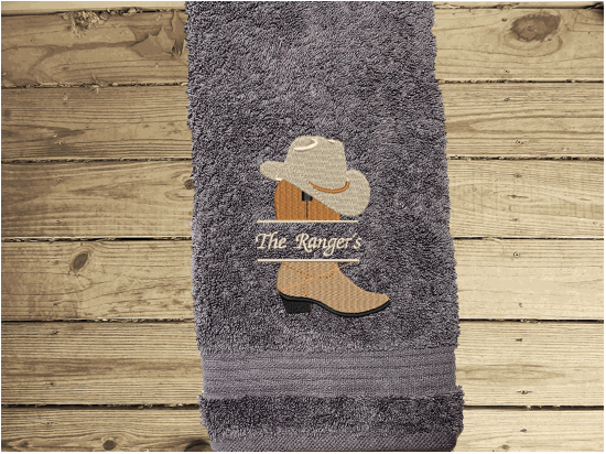 https://d1q8o8ch5u48ua.cloudfront.net/images/detailed/2222/Personalized-western-bath-towels-decroative-towels-embroidered-cowboy-decor-towel-name-Borgmanns-Creations-4.PNG?t=1698227607