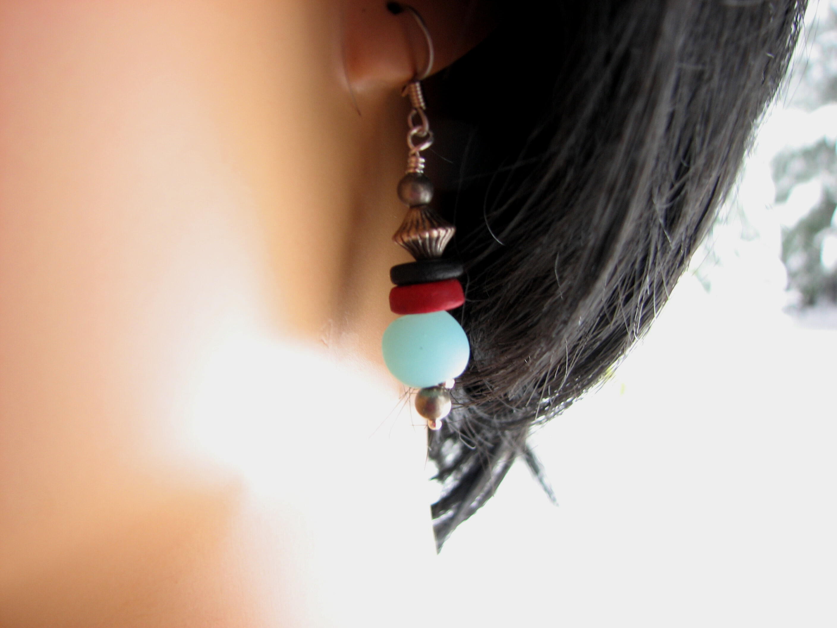 Small easy to wear drop earrings