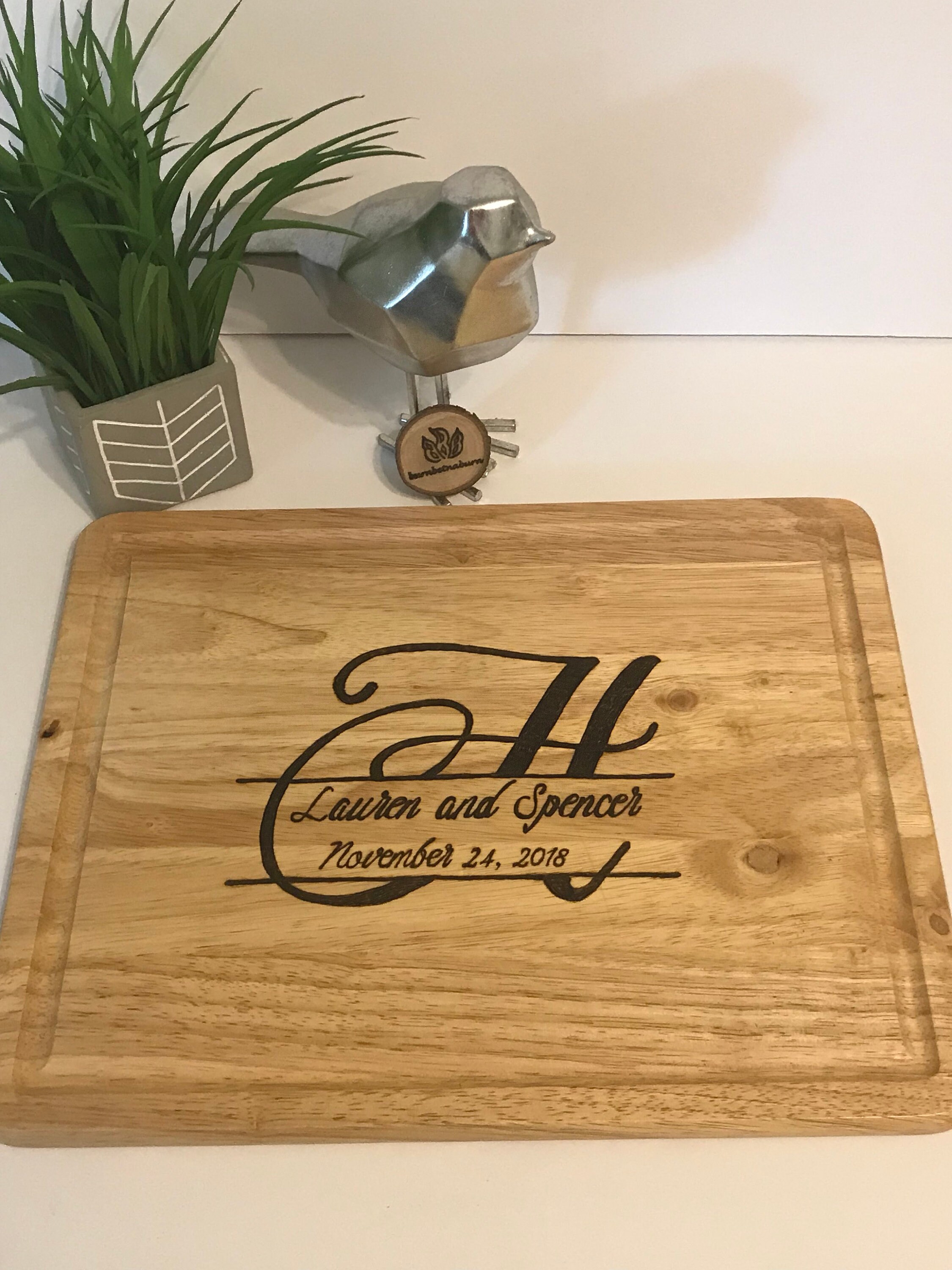 New Hampshire Cutting Board, Wood Cutting Board, New Hampshire Gift, Engraved Board, Custom newest Cutting Board, Personalized Board, Serving Tray