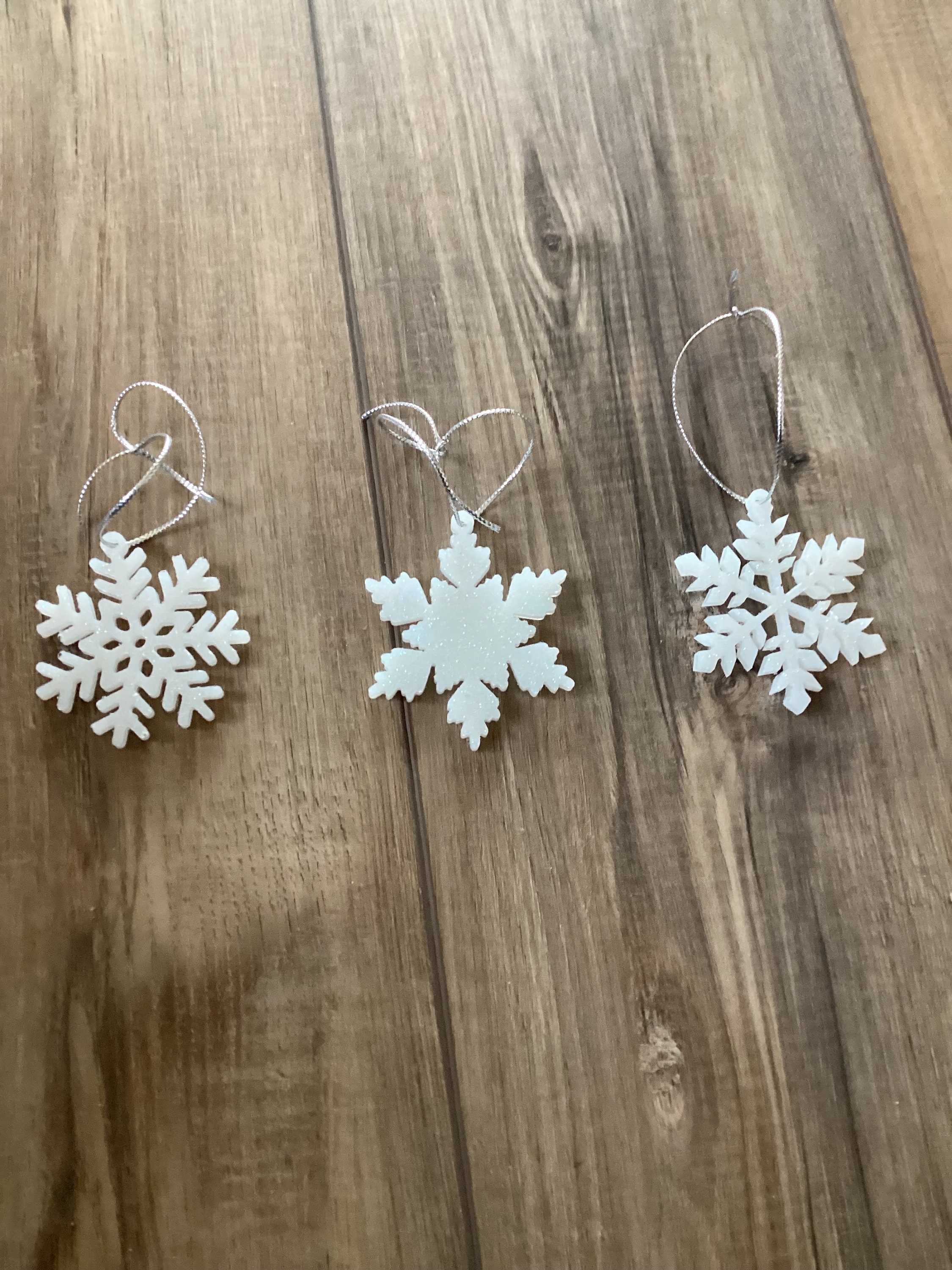 Holiday & Seasonal :: Christmas :: 3” holographic snowflake Christmas ...