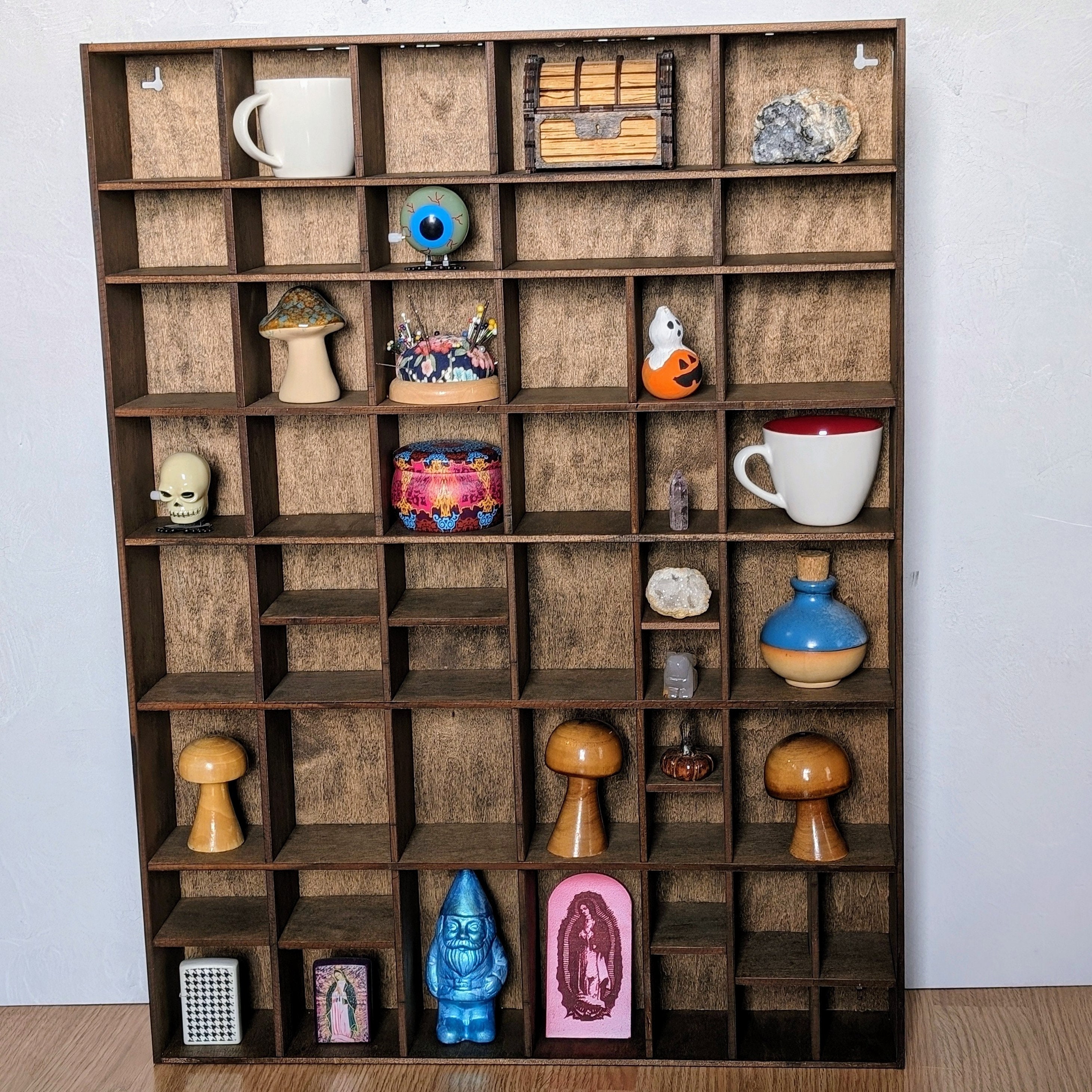 Knick knack display discount