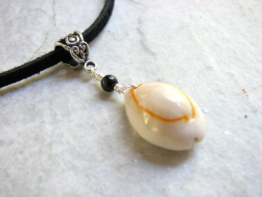 natural cowrie shell pendant