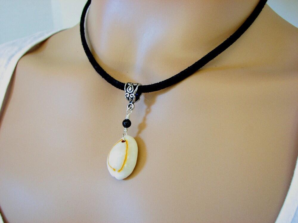 womens sea shell necklace