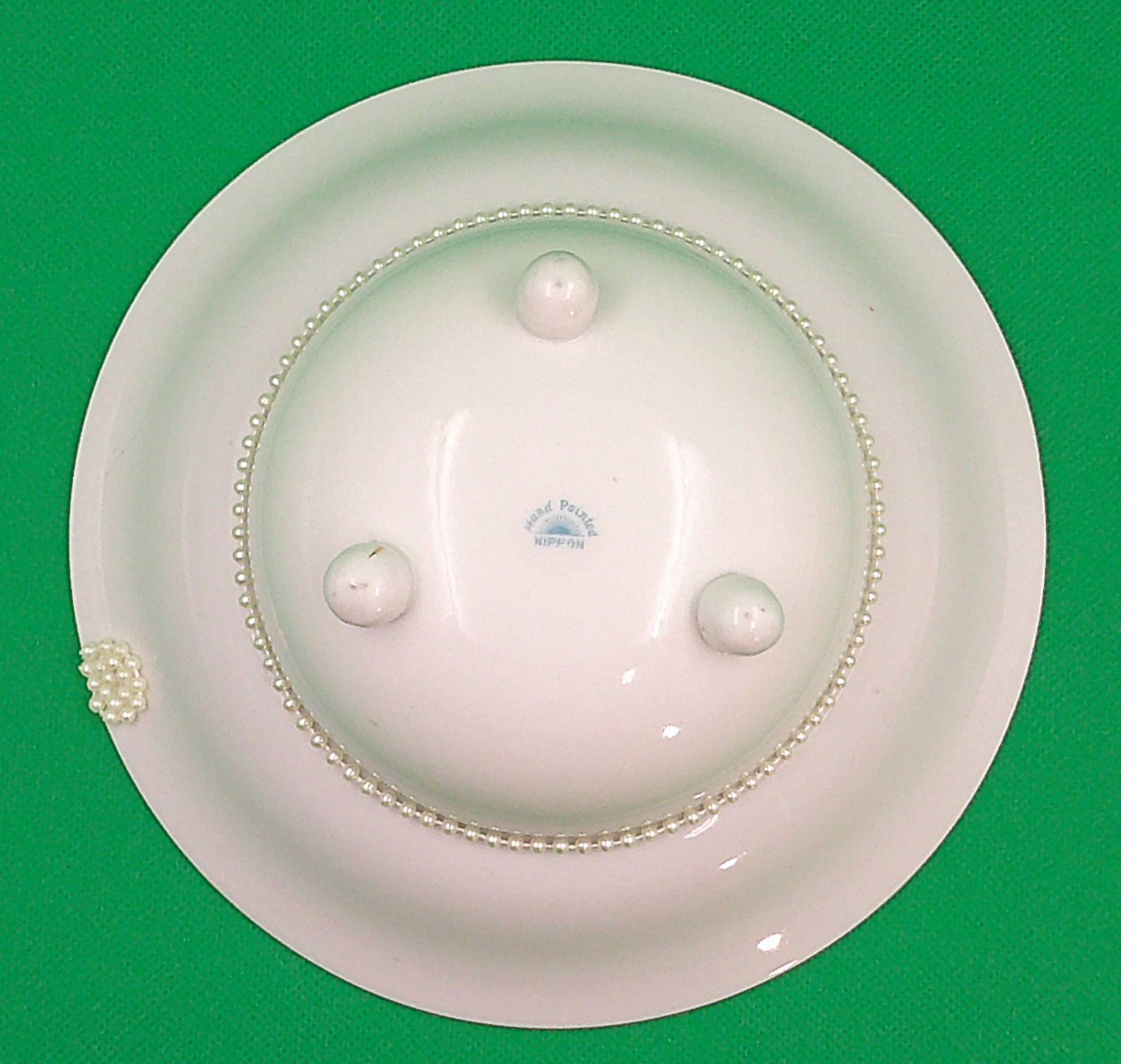 A full view of the bottom up. Pearls can really change things. A full view of the bottom up. Pearls can really change things.