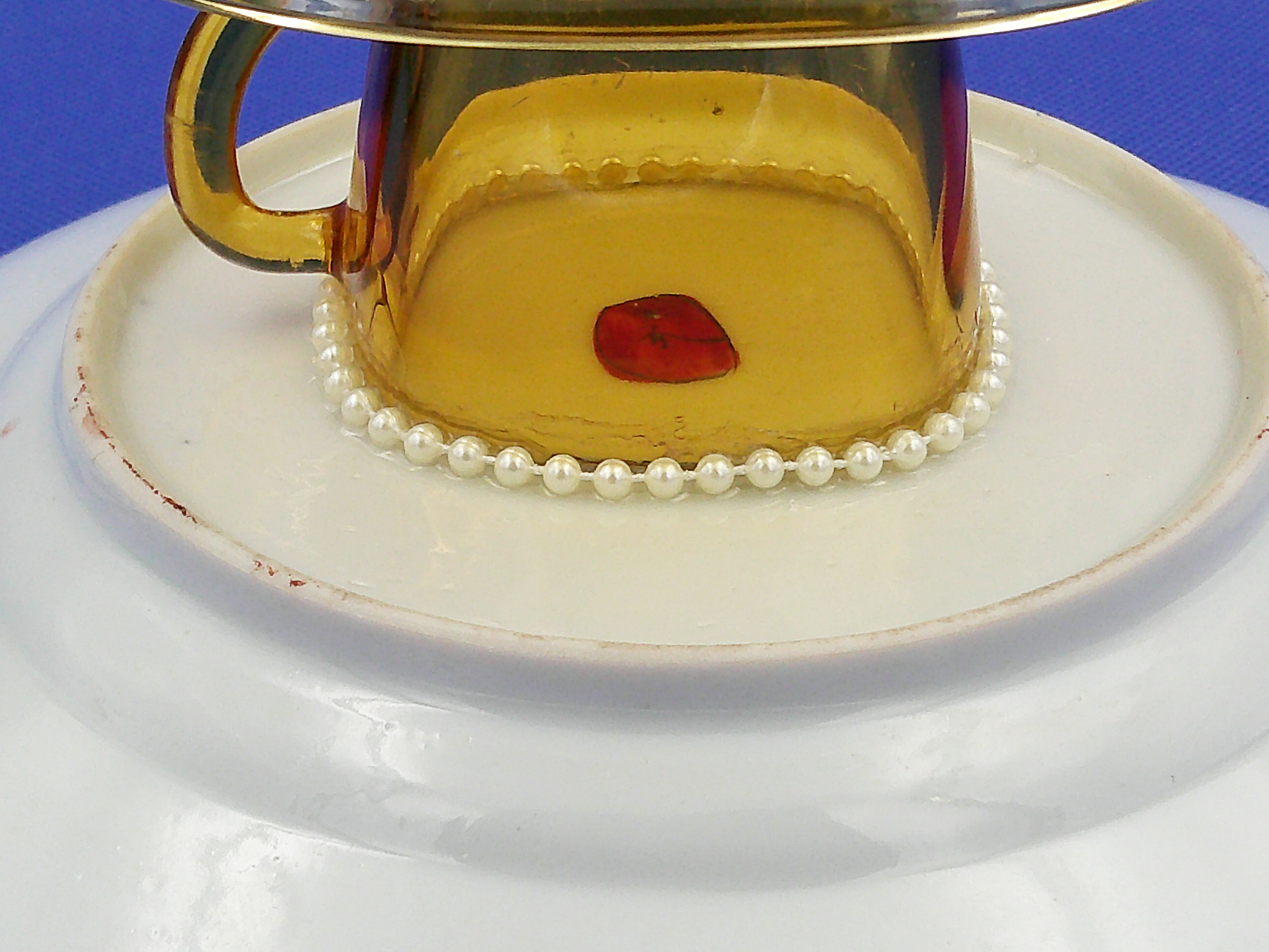 The bottom of the plate with the makers mark. The bottom of the plate with the makers mark.