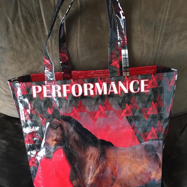 black and red market tote