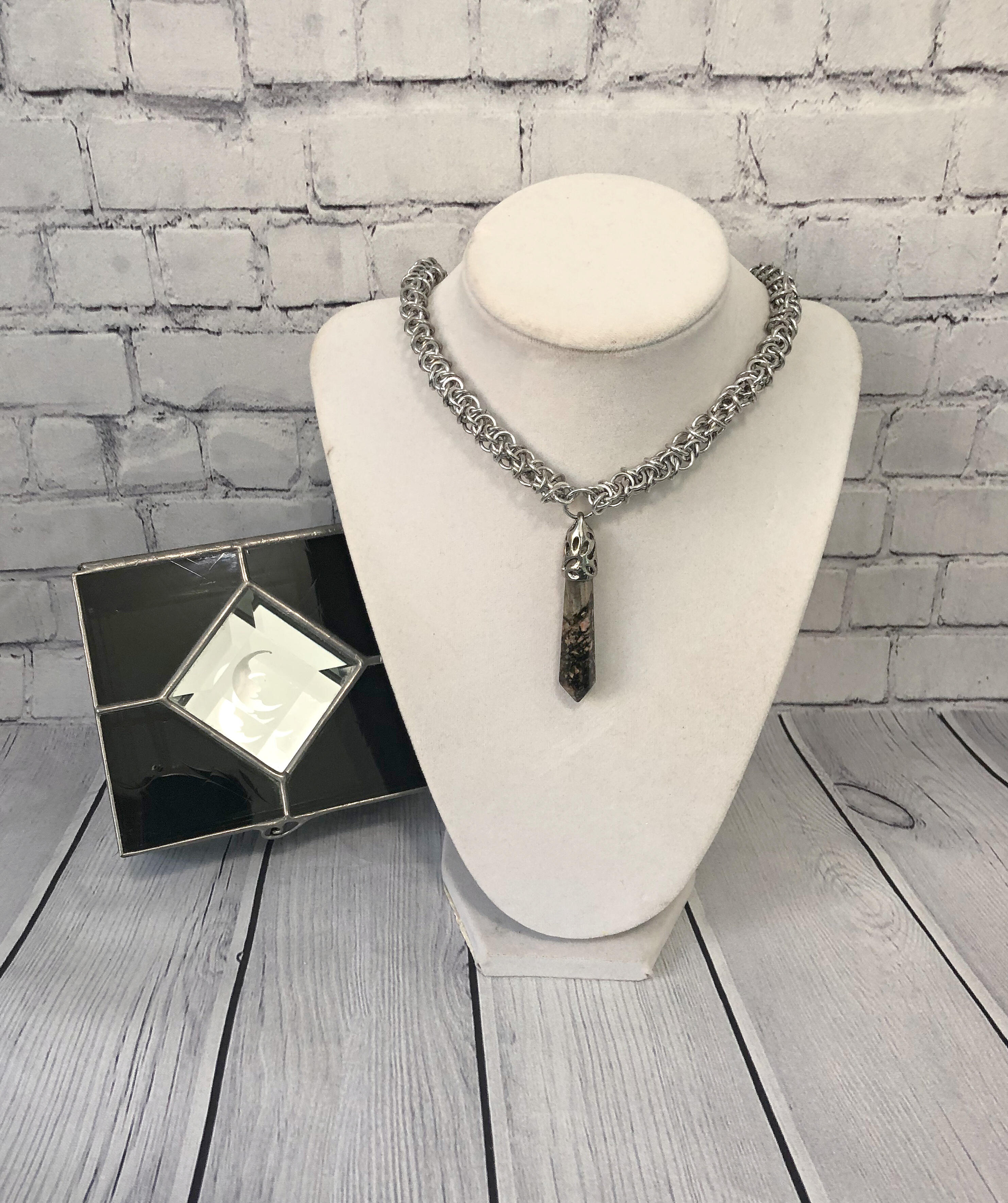 Chainmaille Necklace with Pendant