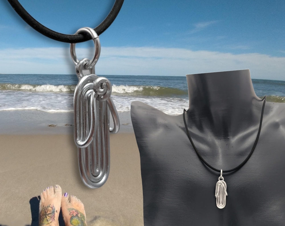 flip flop necklace pendant by bendi's