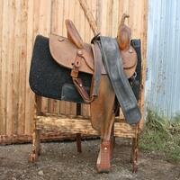 Burnt saddle stand with tray Burnt saddle stand with tray