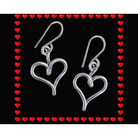 bendi's heart earrings bendi's heart earrings