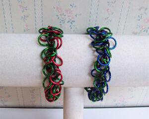 Chainmaille Shaggy Loops Stretch Bracelet, Red, Green, Blue