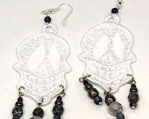 ​Handmade Halloween Smiling Skull Dangle Earrings​