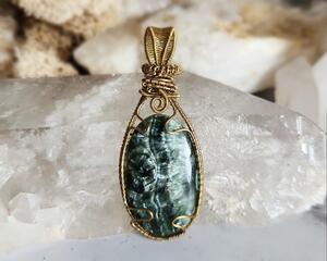Seraphinite Brass Wire Wrapped Pendant