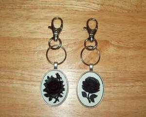 Cameo Pendant Keychain, Black VIctorian Rose
