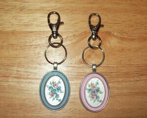 Cameo Pendant Keychain with Flowers, Blue or Pink