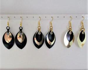 Scalemaille Earrings - Black and Gold