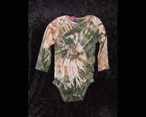 18 mo. bodysuit - Ecru & Sage Green