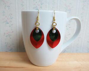 Christmas Scalemaille Earrings, Green and Red
