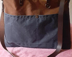 Greenhouse Tote front view with 24" strap