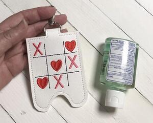Tic Tac Toe Valentine Hand Sanitizer Holder