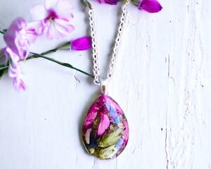 Tear drop necklace made with flowers