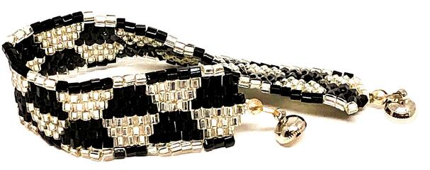 Black and White Beadweaving Bracelet