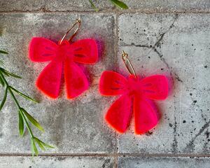 Bow hoop earrings