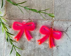 Bow hoop earrings