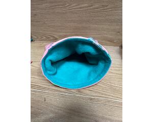 teal fleece inside of cosy pet sack
