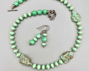 Necklace set | Mint green and aventurine glass leaves, vintage mint rondelles, speckled green vintage glass beads