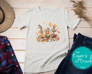 Cozy Thanksgiving Shirt with Turkeys Reading Books – Perfect Gift for Book Lovers