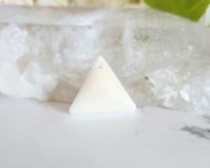 Gold Mica Triangle Pendant for Jewelry or Keychain Making