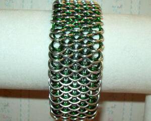 Chainmaille Dragonscale Bracelet, Silver and Green