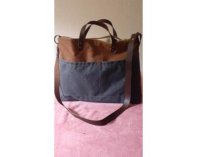 Greenhouse Tote front view with 24" strap